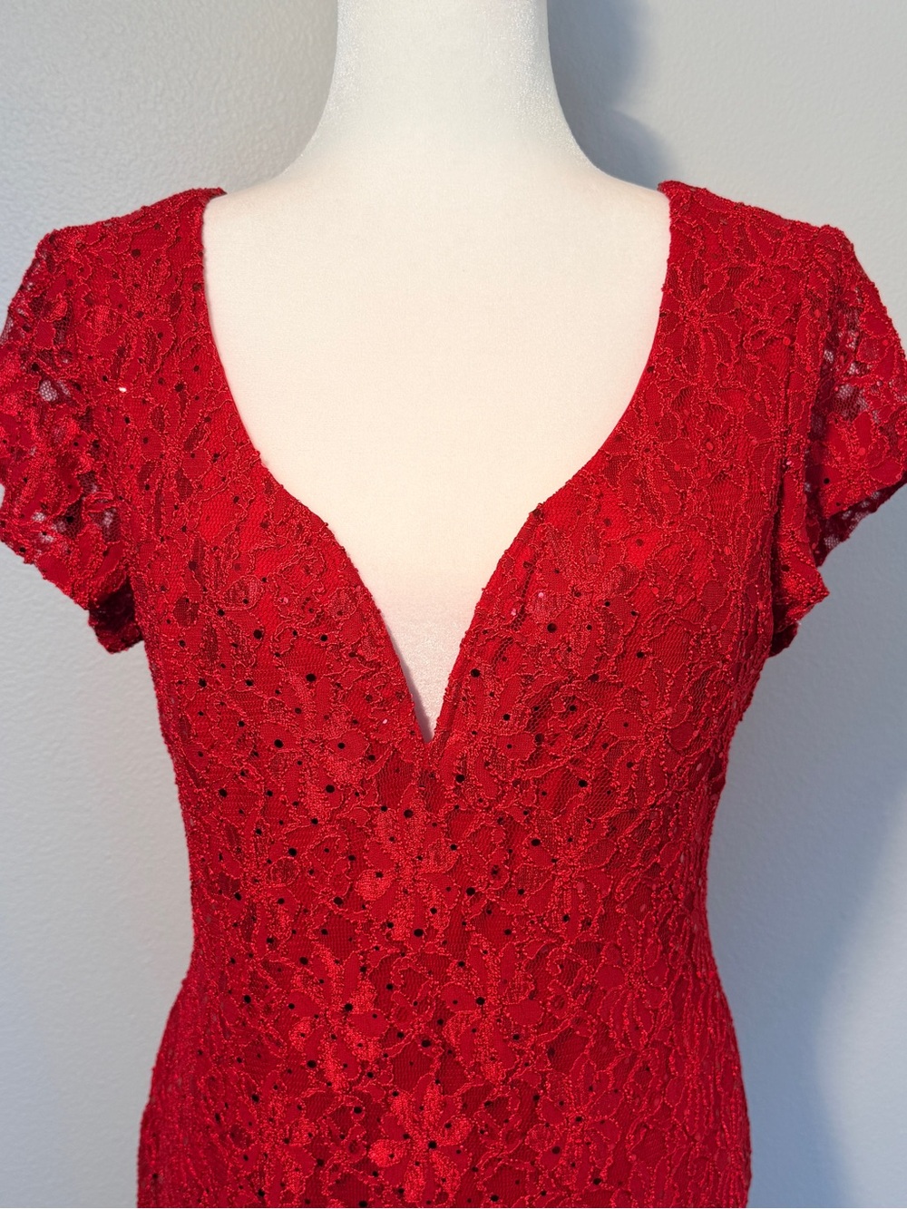 Connected Red Lace Formal Evening Gown Maxi Dress Slit V-Wire Size 10 - Picture 3 of 11